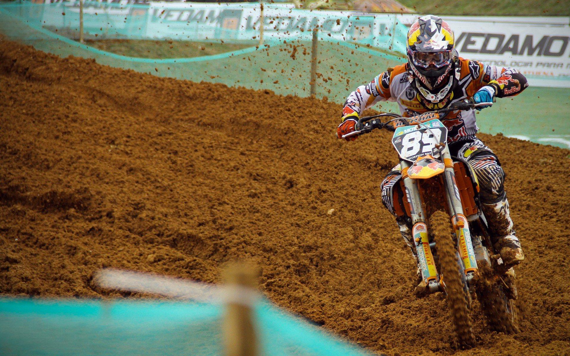 杏彩体育官方网站-混合泳新星闪耀全国锦标赛，老将新人同台竞技